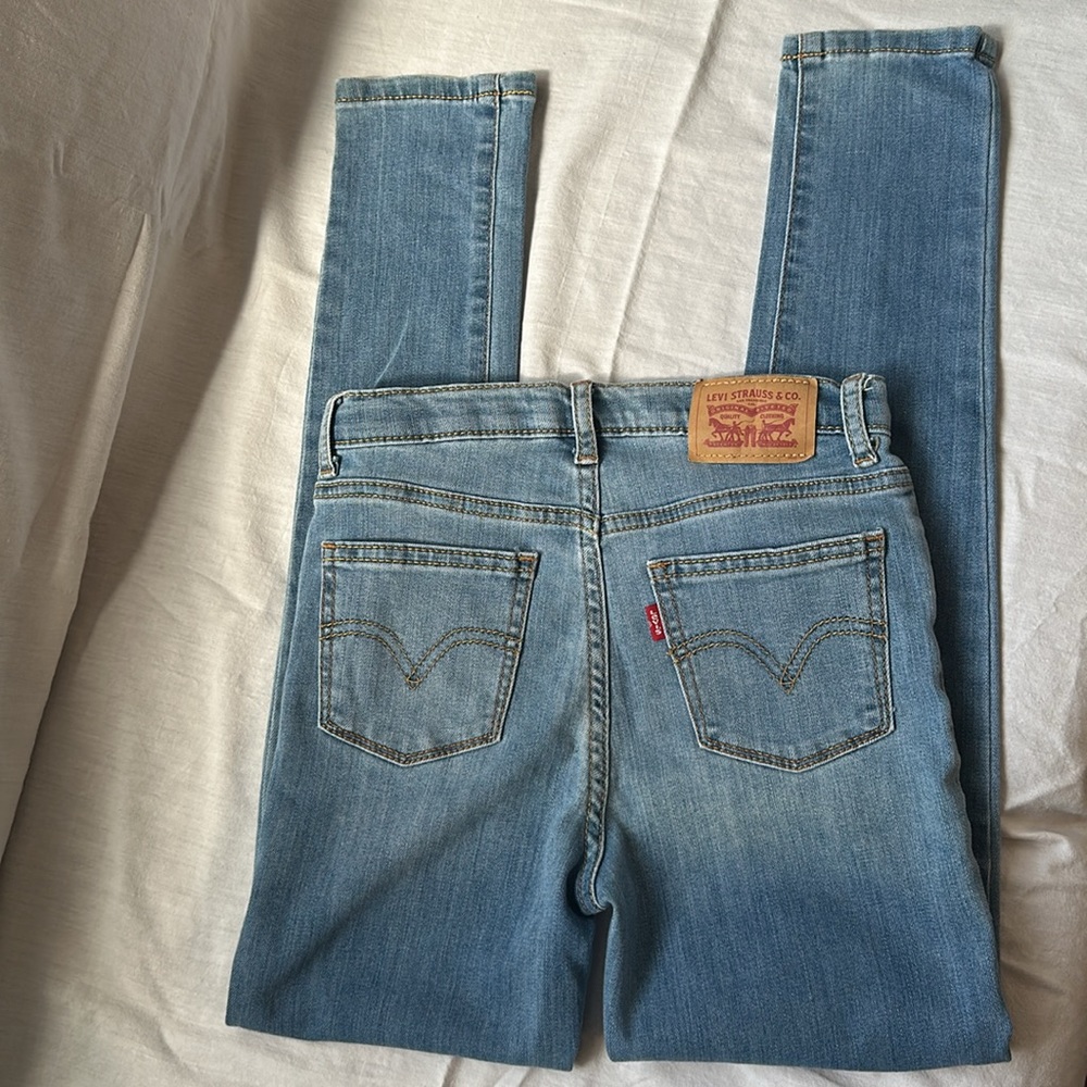 Levi’s 720 High Rise Super Skinny girls denim jeans size 10.